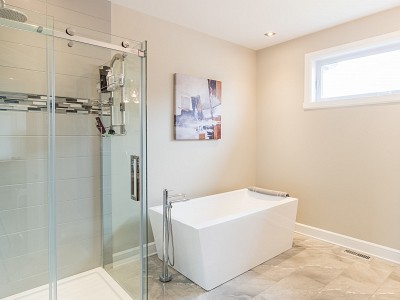 06 salledebain